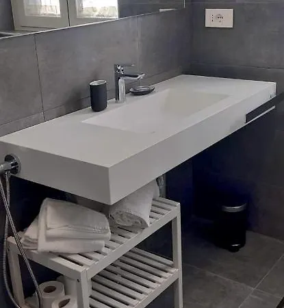 Apartament Gondola Lezzeno